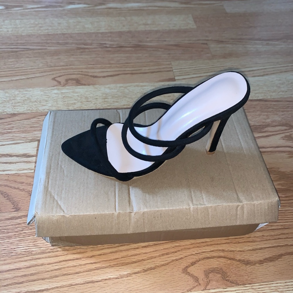 Black, Strapless Heel